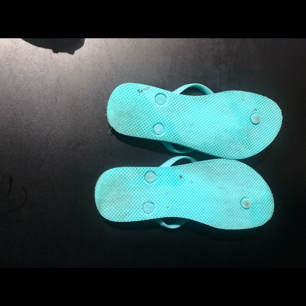 Shoe - Picture 3 of 4